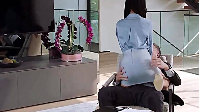 Kira noir gets her ass fucked in different positionslndhxl