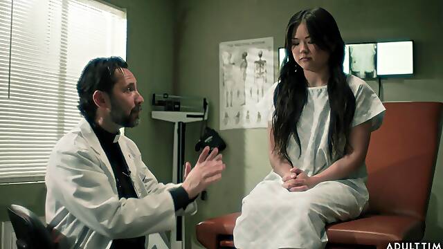 Sultry asian and ebony hotties in jeans get down and dirty