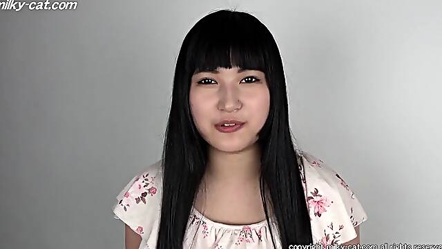 Aine Kagura blowjob and swallow