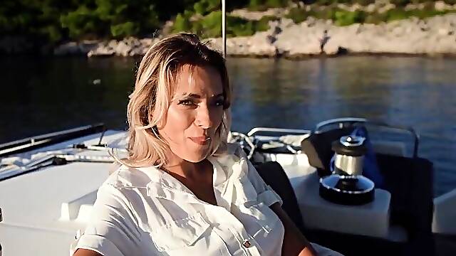 Bang at sea with girls who worship dick all the way