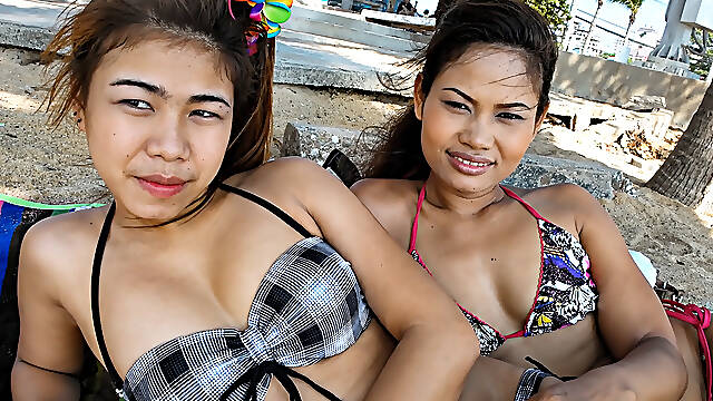 Bisexual Thai teens lick pussy and also fuck in a threesome