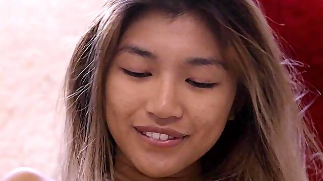 MixDrop Kinky Spa Clara Trinity - Asian