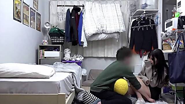 It is a hidden SEX video that is taken by picking up girls and taking them home Salaryman Vol 22 2of5