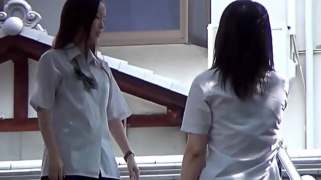 Young Japanese schoolgirls caught in upskirt shots