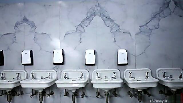 Sophia Grace get tied in bondage and fucked by stunning TS Venus Lux