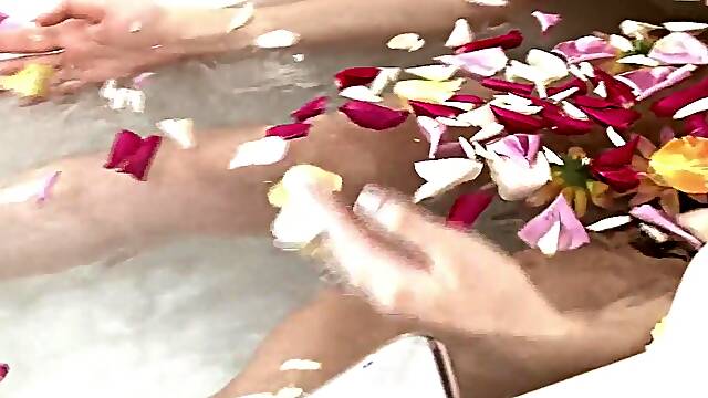 First A Quick Blowjob, Then A Relaxed Massage Fuck