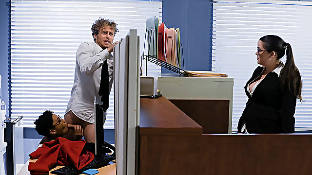 Tattooed Asian bombshell getting fucked in the office