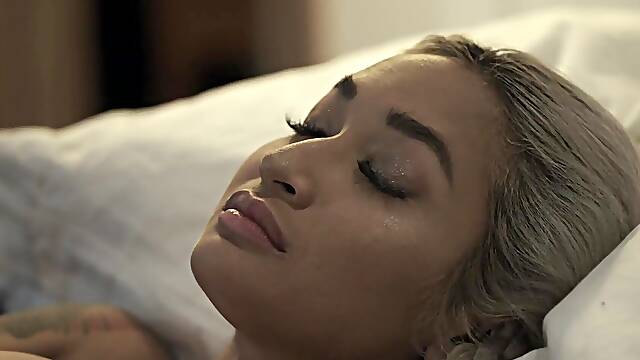 Avery Black enjoys while being fucked in the bedroom - HD