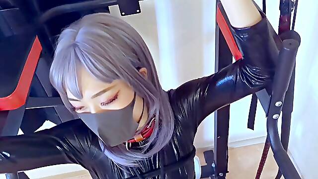 Yuca_ bondage slave prays to be played