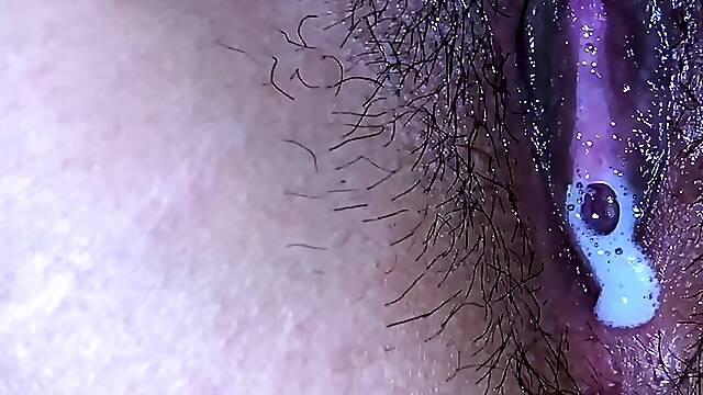 Step sis try to seduce me on her nice booty