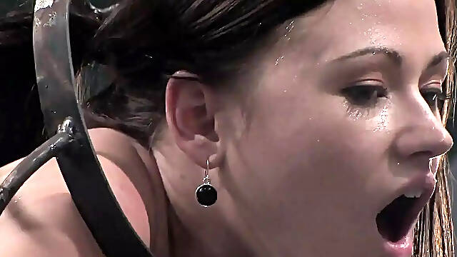 Squirt Olympics -flower Tucci, Sindee Jennings and Rookie Vai