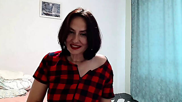 Gentle touching of tits and moans brought MILF to orgasm under the table