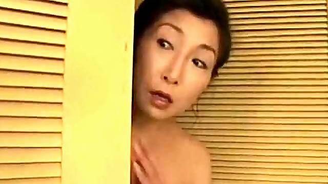 Mature Japanese wife gets fucked in the bathroom