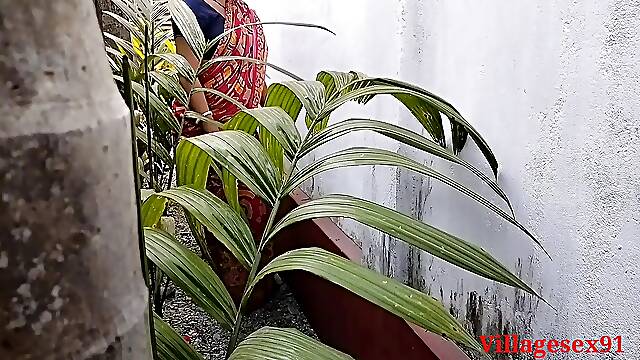 House Garden Clining Time Sex a Bengali Wife with Saree in Outdoor ( Official Video by Villagesex91)