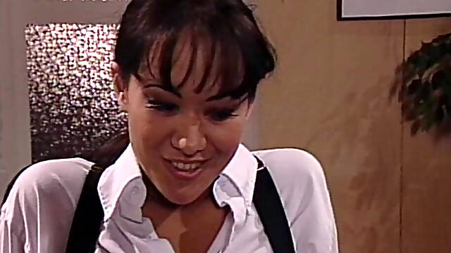 American Vintage Threesome for Two Sluts