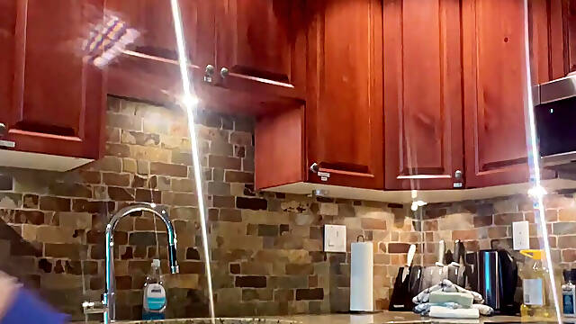 I Clean Kitchen Sexy