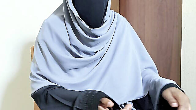 Desi Hijabi Muslim Village Bhabi Fuck Hard by Office Manager