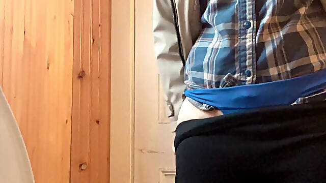 Cooking Food at Kitchen Then Pussy Cant Wait Go to Piss