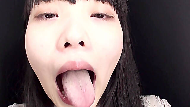 The Dry Mouth and Tongue of Soyo Higashiyama in Extreme Close-up