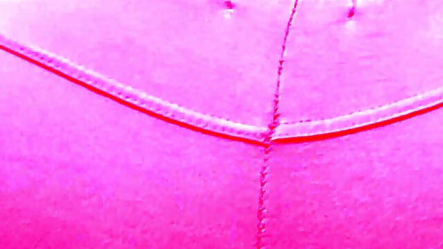 Malay Girl Wears Butt Plug While Masturbating